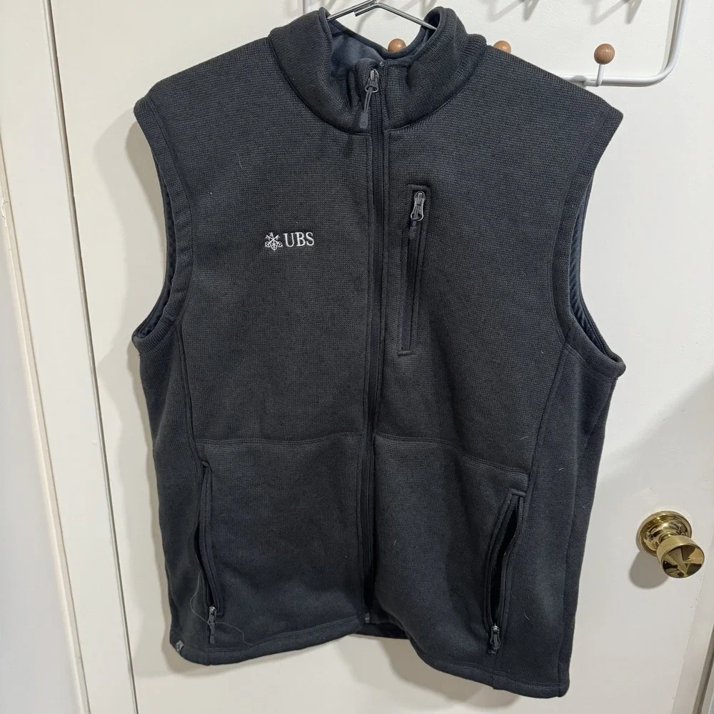 UBS Investment Banking Storm Creek Gray Vest Men's Size Large